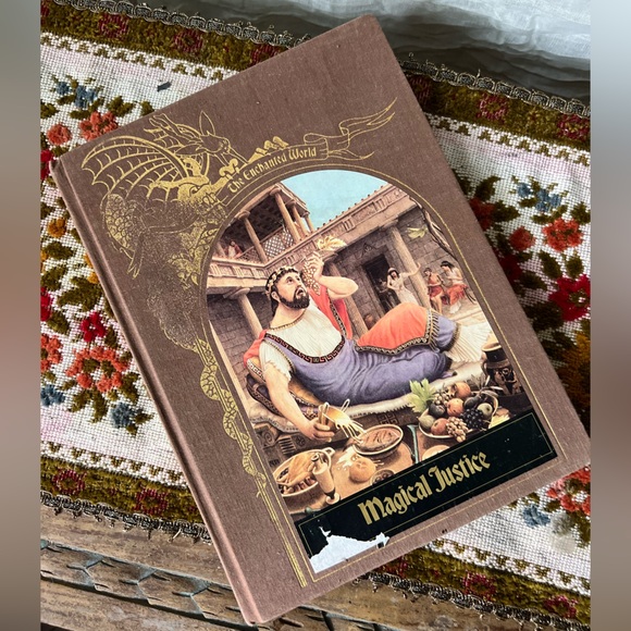 The Enchanted World Cloth Hardcover Vintage Book - Picture 1 of 12